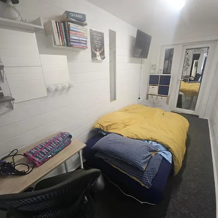 بيت خشبي Splendid Room دبلن